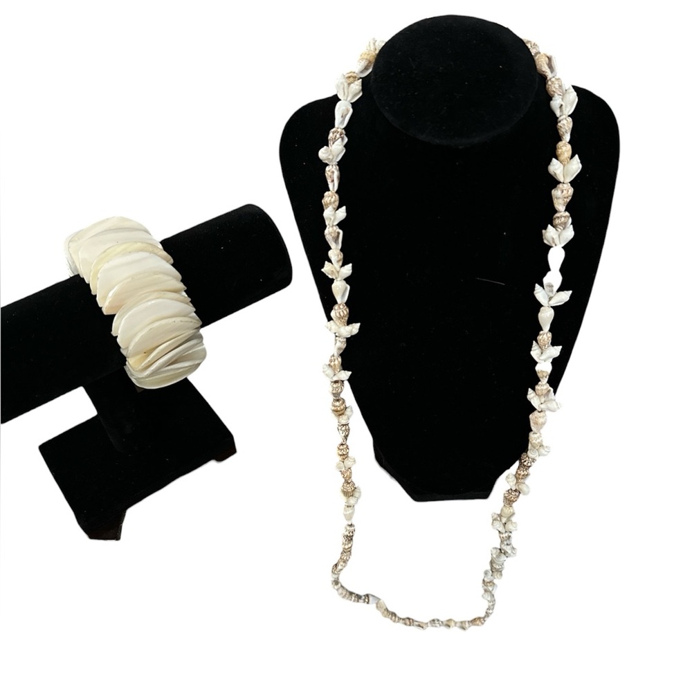Women’s Elegant Cream Shell Necklace and Bracelet Set